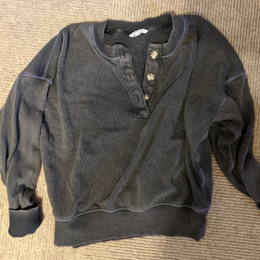 (SOLD!!!) American Eagle Soft (Semi) Crop Sweaters